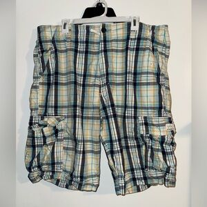 Men’s Levi’s cargo shorts. 40